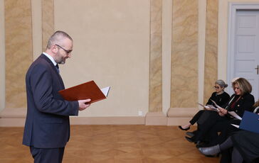 Pietny večer - ZABUDNÚŤ ZNAMENÁ NECHAŤ ICH ZNOVA ZOMRIEŤ 