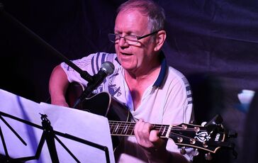 Zomrel Miloš Janoušek