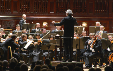 27. 10. 2023 Slávnostný koncert Slovenskej filharmónie v Obecnom dome