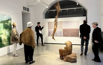 27. 3. 2024 Komentovaná prehliadka výstavy „Balady o poliach a horách“