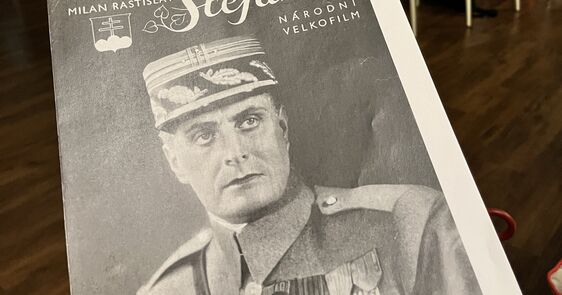 Česi a Slováci si v Prahe pripomenuli M. R. Štefánika premietaním historického filmu